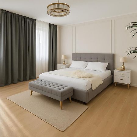 Luna Luxury Suite Бергамо Екстериор снимка