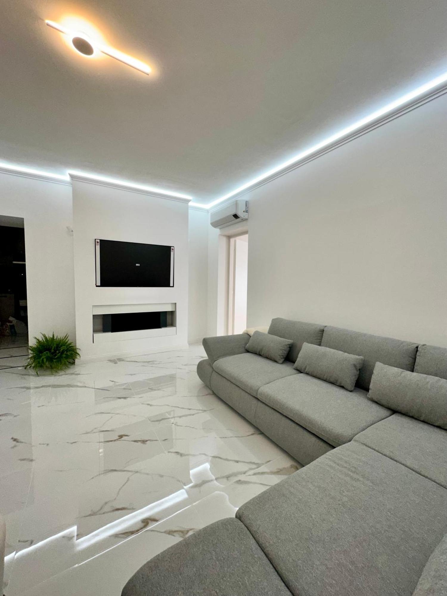 Luna Luxury Suite Бергамо Екстериор снимка