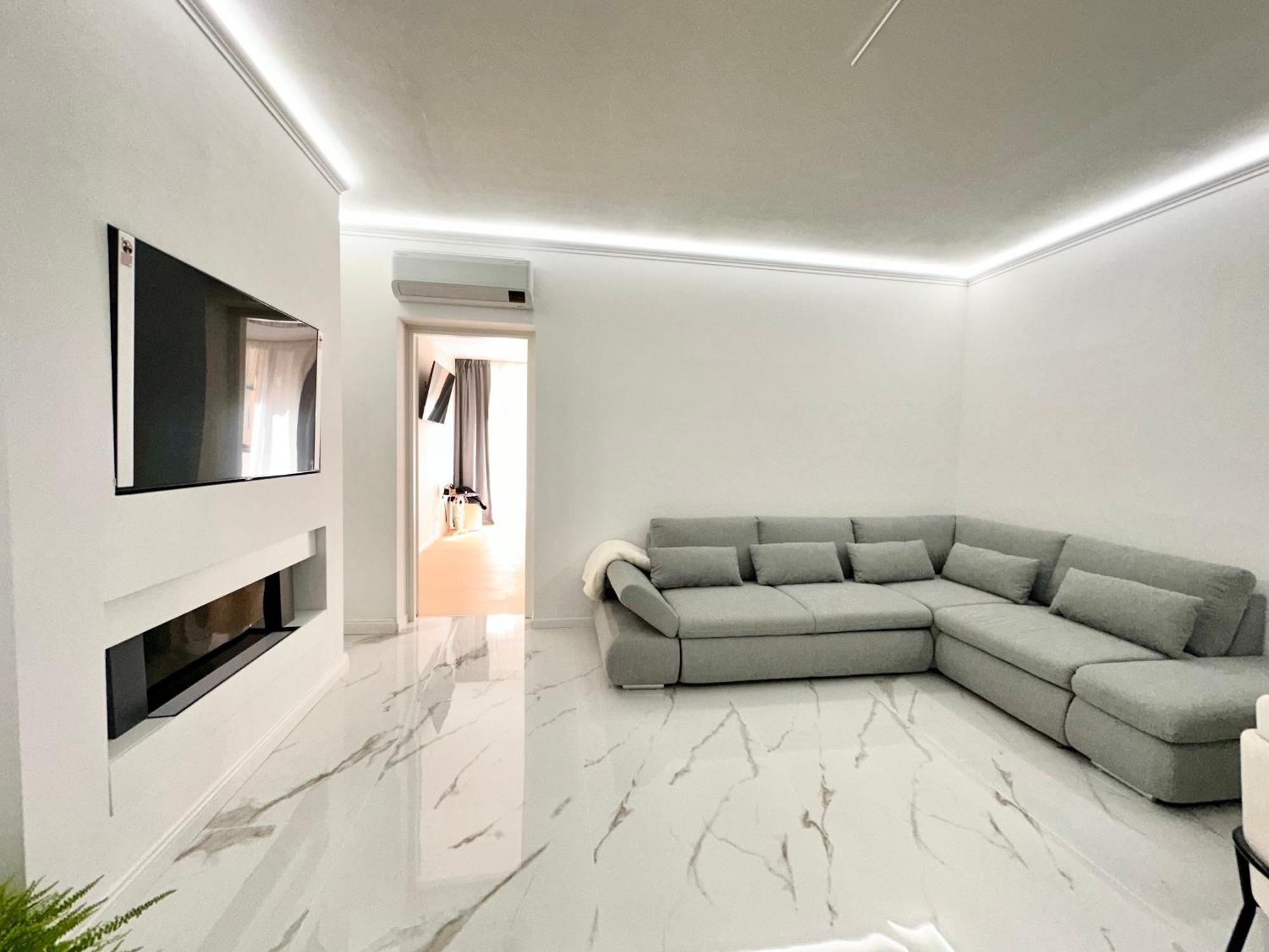 Luna Luxury Suite Бергамо Екстериор снимка