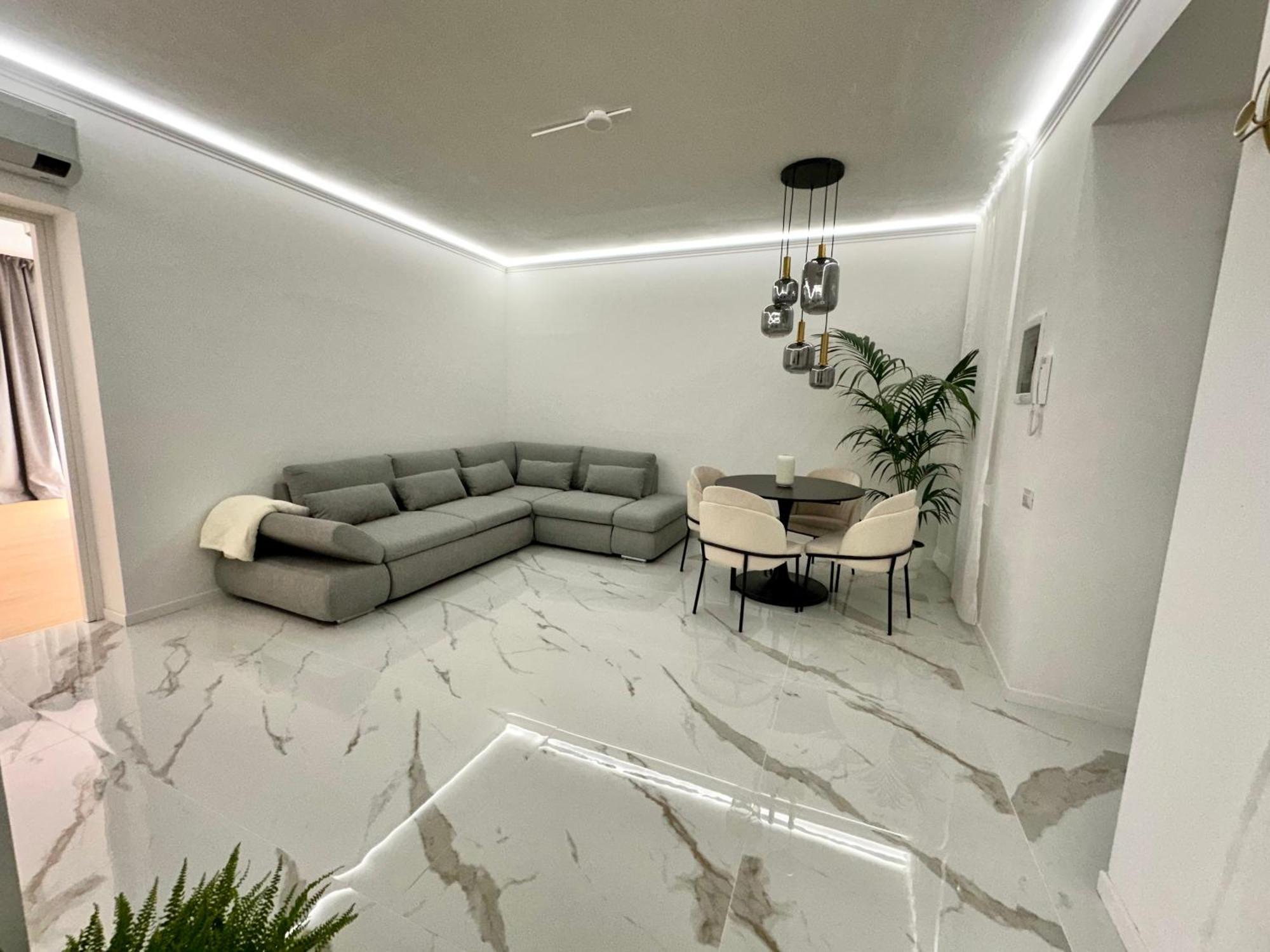 Luna Luxury Suite Бергамо Екстериор снимка