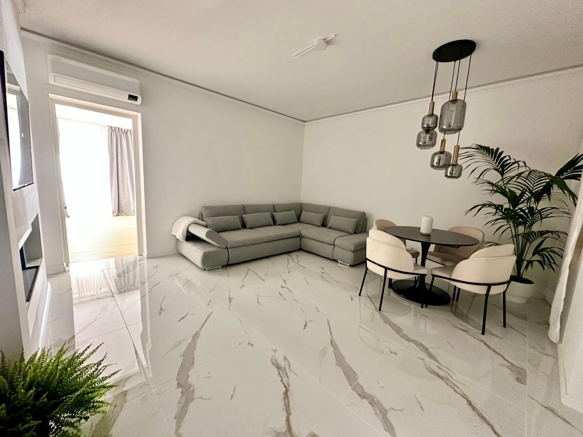 Luna Luxury Suite Бергамо Екстериор снимка