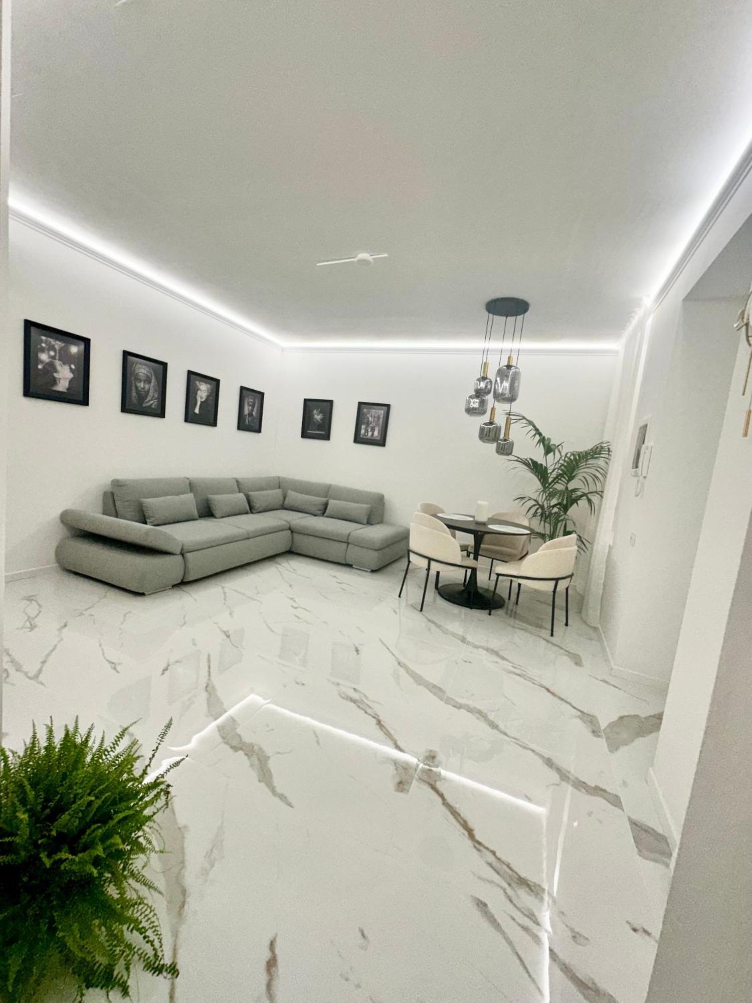 Luna Luxury Suite Бергамо Екстериор снимка