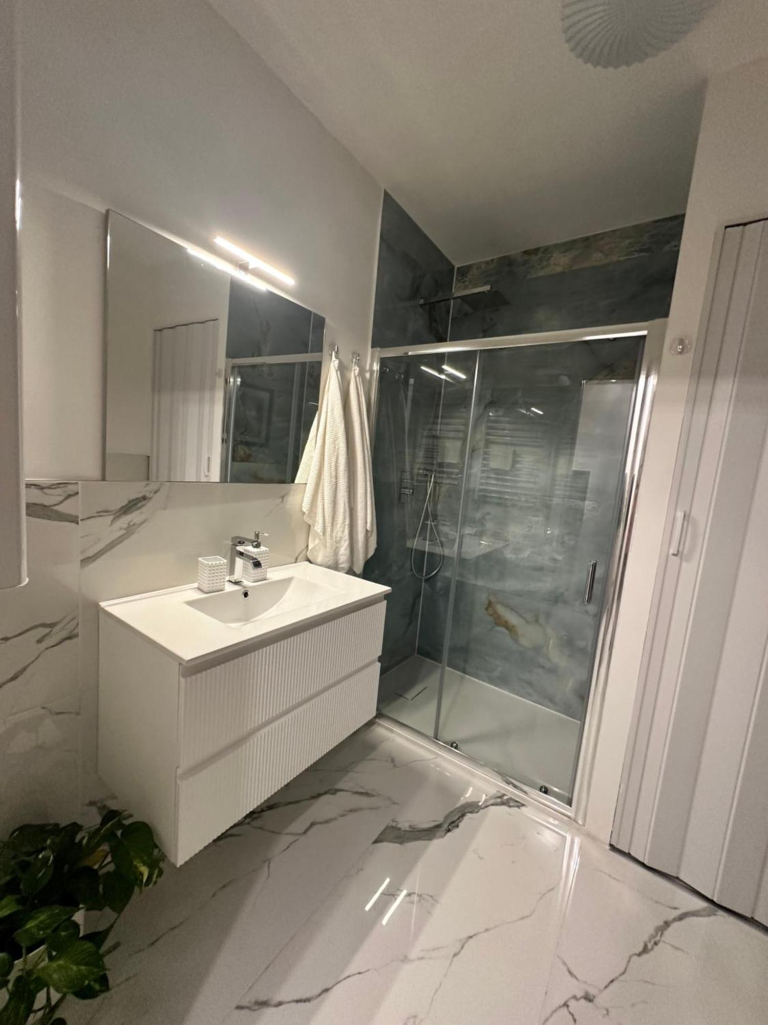 Luna Luxury Suite Бергамо Екстериор снимка