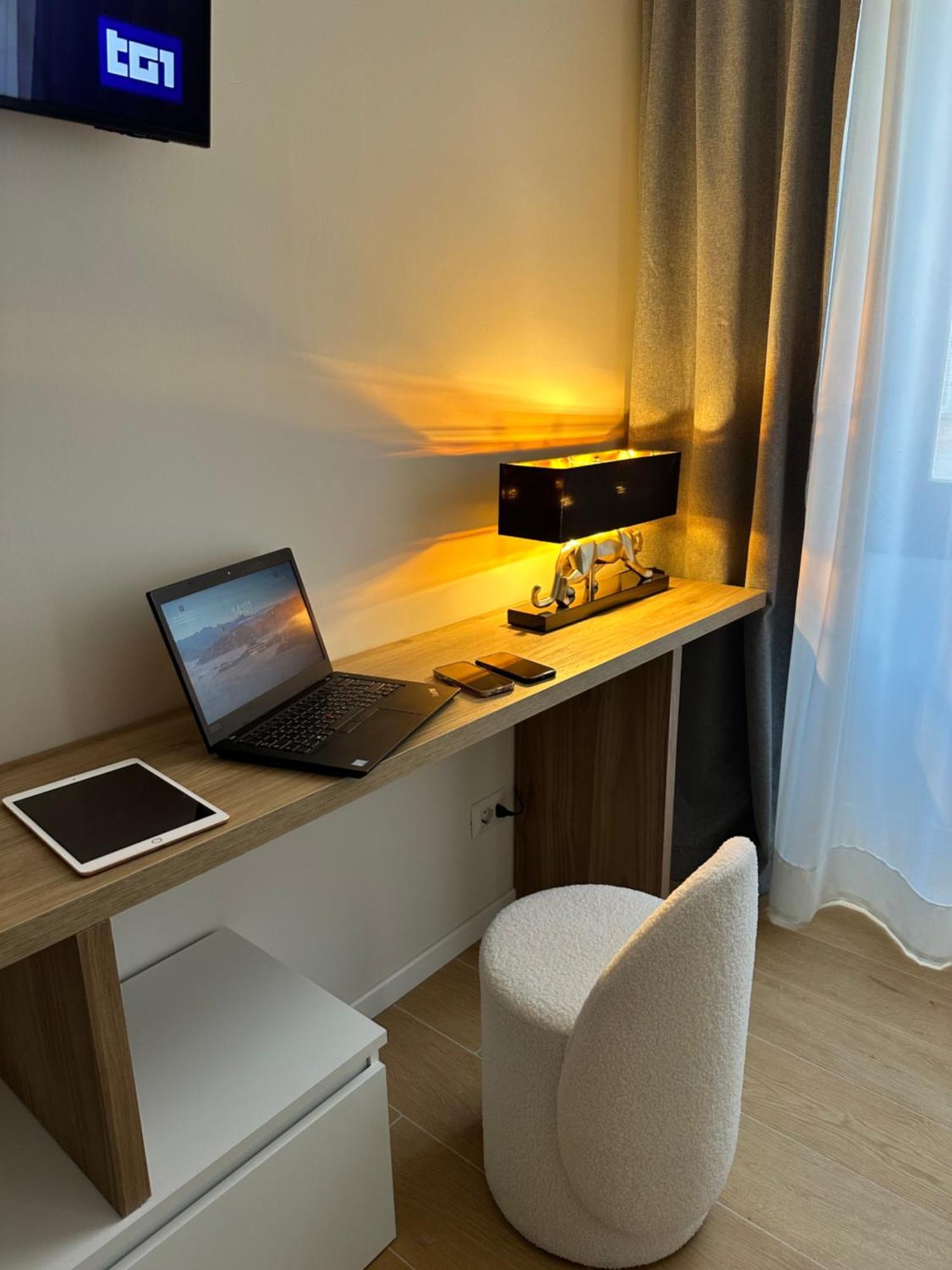 Luna Luxury Suite Бергамо Екстериор снимка