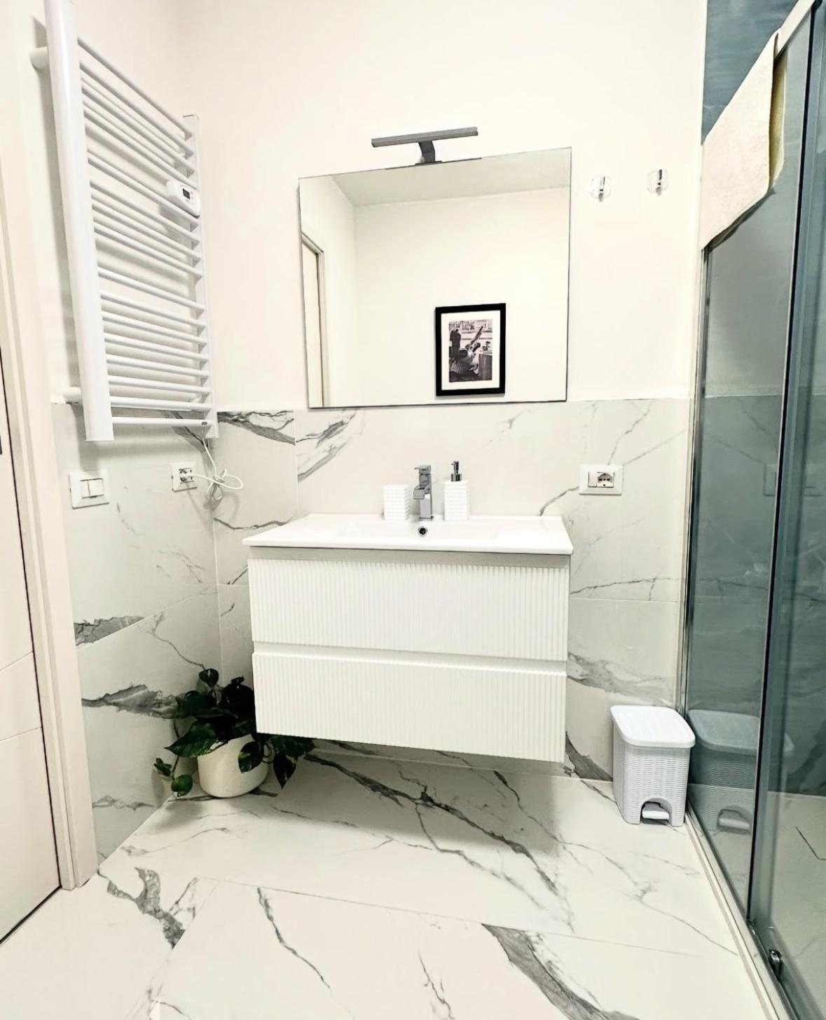 Luna Luxury Suite Бергамо Екстериор снимка